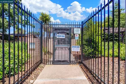 908 Marina Dr, Napa, CA 94559 - Photo 75
