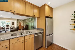 908 Marina Dr, Napa, CA 94559 - Photo 11