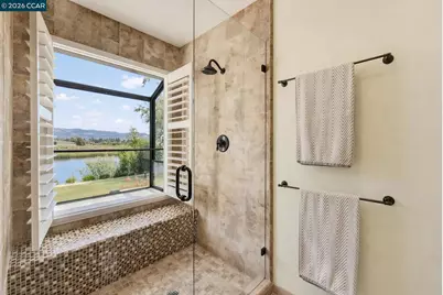 908 Marina Dr, Napa, CA 94559 - Photo 29