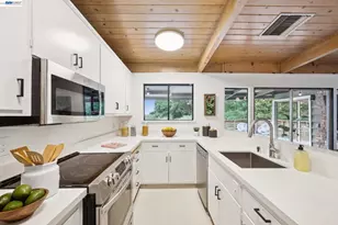 2800 Steinmetz Way, Oakland, CA 94602 - Photo 17