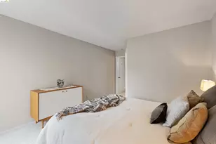 8 Captain Dr, Emeryville, CA 94608 - Photo 17