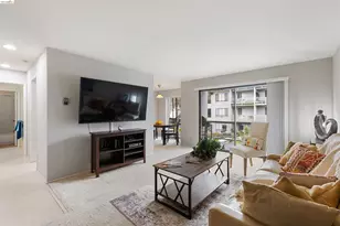 8 Captain Dr, Emeryville, CA 94608 - Photo 5