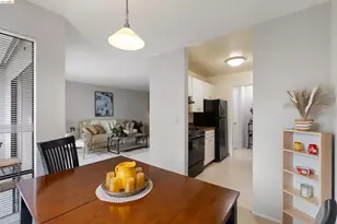 8 Captain Dr, Emeryville, CA 94608 - Photo 9