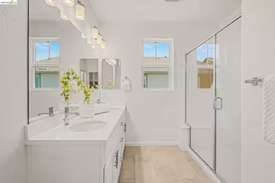 38 Fern Ln, Pittsburg, CA 94565 - Photo 19