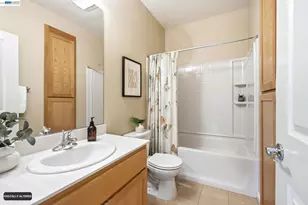 2212 Day Sailor Ct, Richmond, CA 94804 - Photo 27