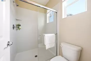 2212 Day Sailor Ct, Richmond, CA 94804 - Photo 37