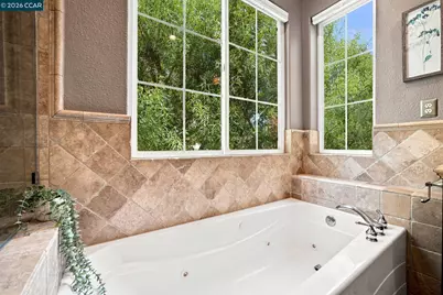 3024 Overlook Dr, Vallejo, CA 94591 - Photo 37