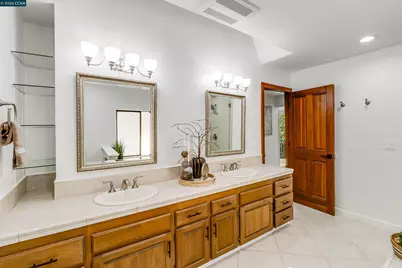 3137 Gloria Ter, Lafayette, CA 94549 - Photo 41