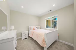 724 Lockwood Dr, Vallejo, CA 94547 - Photo 11