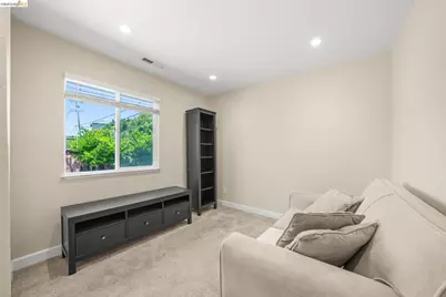 724 Lockwood Dr., Vallejo, CA 94547 - Photo 5