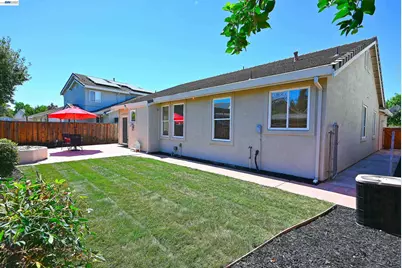2245 Sabrina Way, Tracy, CA 95377 - Photo 45