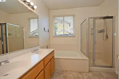 2245 Sabrina Way, Tracy, CA 95377 - Photo 37