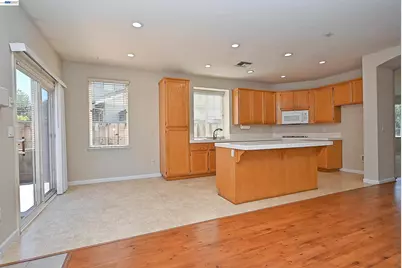 2245 Sabrina Way, Tracy, CA 95377 - Photo 17