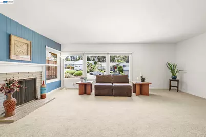 4815 Shetland Ave, Oakland, CA 94605 - Photo 3