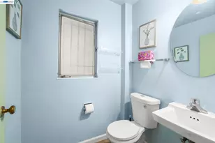 4815 Shetland Ave, Oakland, CA 94605 - Photo 23