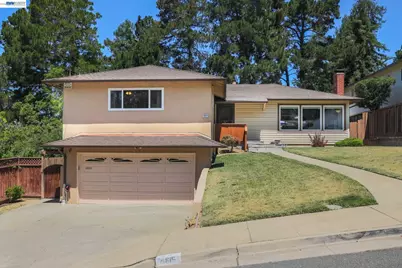 4815 Shetland Ave, Oakland, CA 94605 - Photo 1