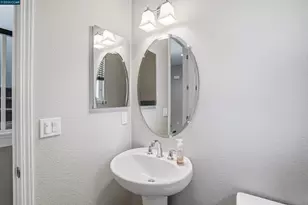 98 Belle Harbor Cir, Pittsburg, CA 94565 - Photo 15