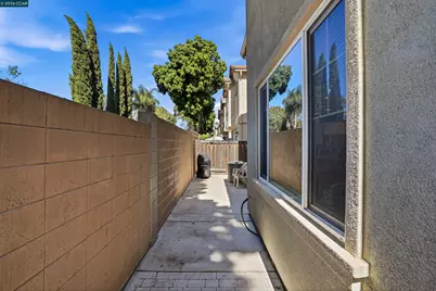 98 Belle Harbor Cir, Pittsburg, CA 94565 - Photo 35