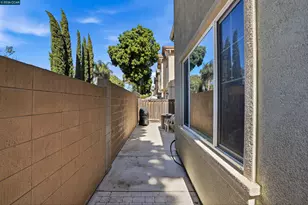 98 Belle Harbor Cir, Pittsburg, CA 94565 - Photo 35