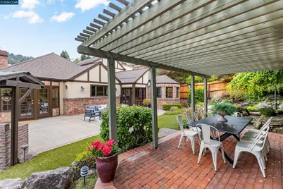 21 Oval Rd, Oakland, CA 94611 - Photo 47