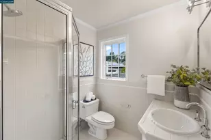 21 Oval Rd, Oakland, CA 94611 - Photo 43
