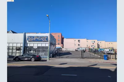 157 International Blvd, Oakland, CA 94606 - Photo 5