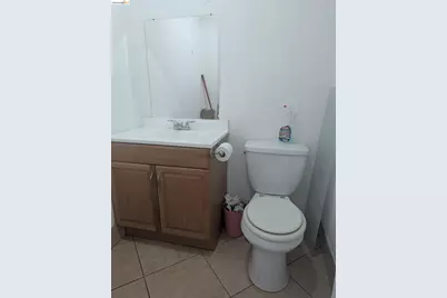 157 International Blvd, Oakland, CA 94606 - Photo 17