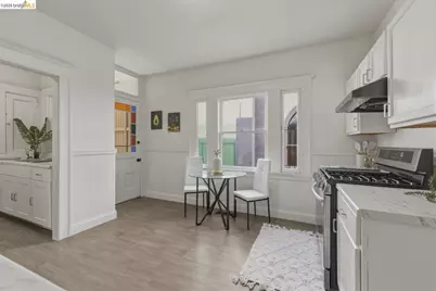523 25th St, Oakland, CA 94612 - Photo 39