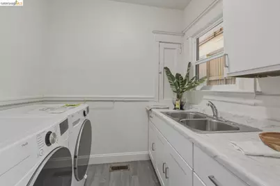 523 25th St, Oakland, CA 94612 - Photo 45