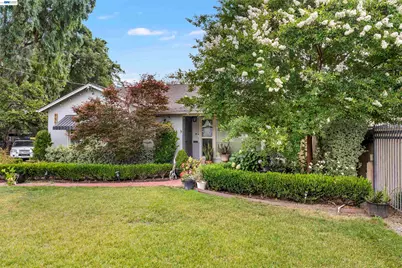 1966 Almaden Rd, San Jose, CA 95125 - Photo 41
