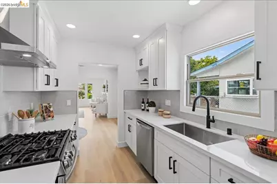 3350 Brookdale Ave, Oakland, CA 94602 - Photo 11