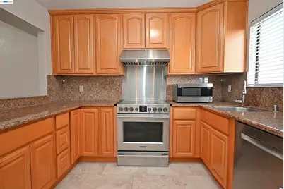 17994 Azalea Rd., Hayward, CA 94541 - Photo 15