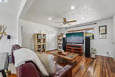 301 Joan Vista St, El Sobrante, CA 94803 - Photo 37