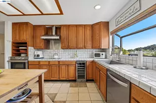 301 Joan Vista St, El Sobrante, CA 94803 - Photo 19
