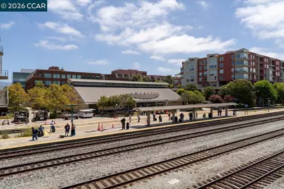 6363 Christie Ave #406, Emeryville, CA 94608 - Photo 37