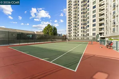 6363 Christie Ave #406, Emeryville, CA 94608 - Photo 23