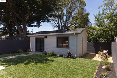 1646 10th St, Berkeley, CA 94710 - Photo 29