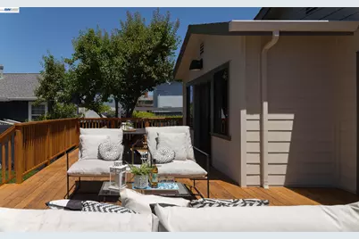 1646 10th St, Berkeley, CA 94710 - Photo 15