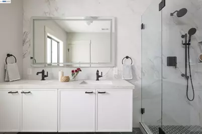 1646 10th St, Berkeley, CA 94710 - Photo 21