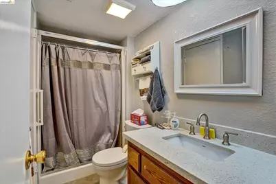 113 Pierre Ct, Vallejo, CA 94591 - Photo 17