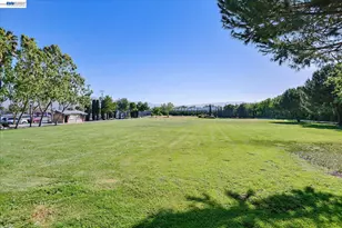 831 Heavenly Pl, Milpitas, CA 95035 - Photo 41