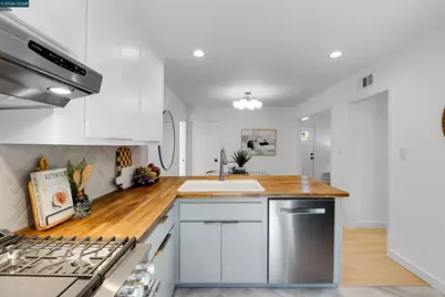 4330 Grammercy Ln, Concord, CA 94521 - Photo 25