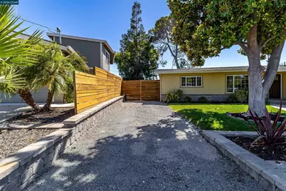 4330 Grammercy Ln, Concord, CA 94521 - Photo 9