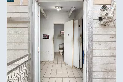 2224 108th Ave, Oakland, CA 94603 - Photo 27