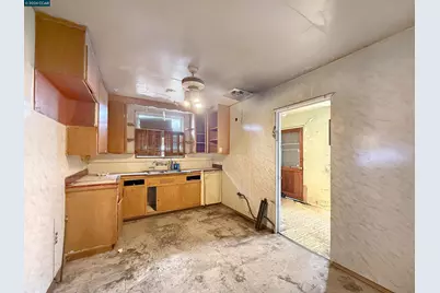 2224 108th Ave, Oakland, CA 94603 - Photo 9