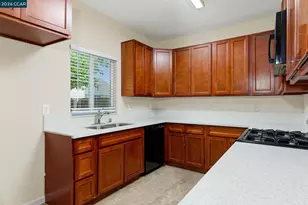 4239 Clay Creek Way, Sacramento, CA 95838 - Photo 5