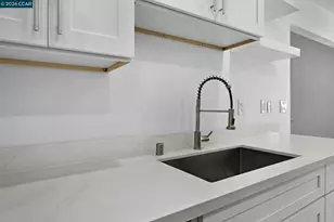 320 Warmcastle Ct, Martinez, CA 94553 - Photo 9