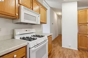 3263 Vineyard Ave, Pleasanton, CA 94566 - Photo 15