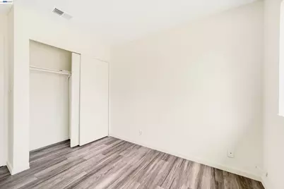 32466 Lake Berryessa Dr, Fremont, CA 94555 - Photo 17