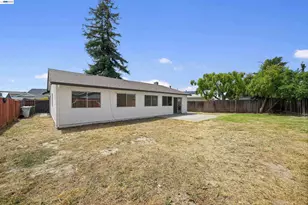 32466 Lake Berryessa Dr, Fremont, CA 94555 - Photo 29
